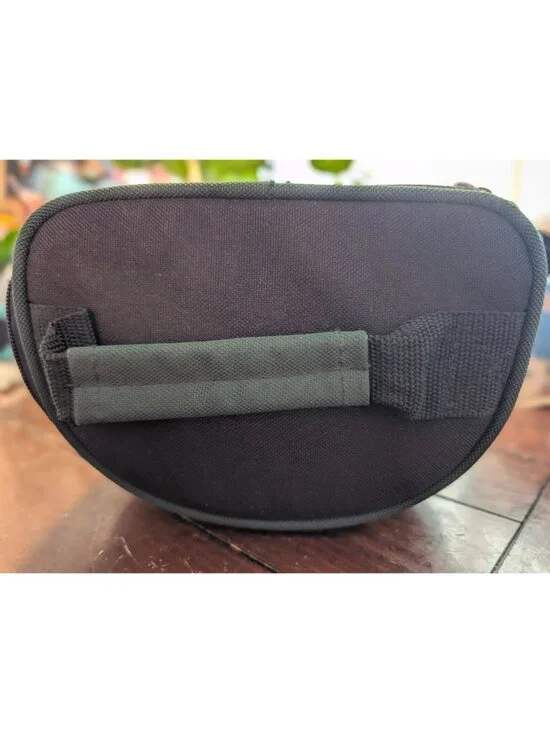 Leed's Golf Black & Green Insulated Golf Bag Shaped Cooler Bag - Picture 8 of 9